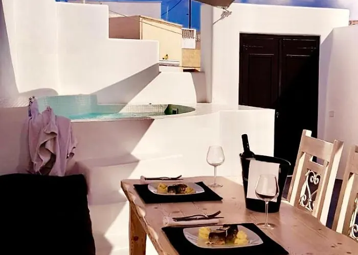 Chay Luxury Cave דירה *