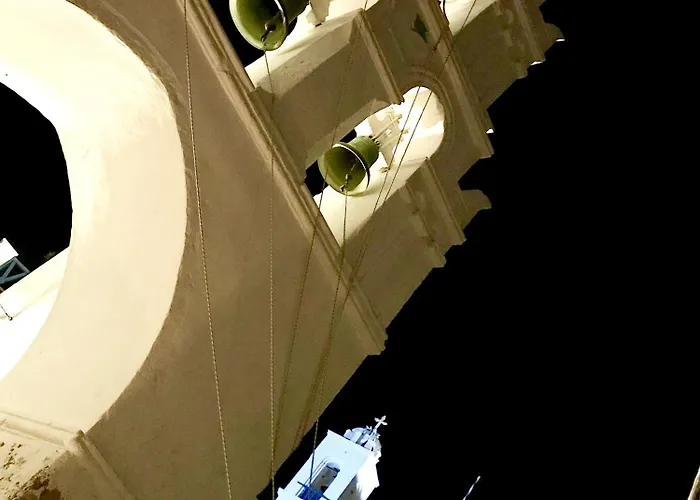 Chay Luxury Cave * Megalochori (Santorini)