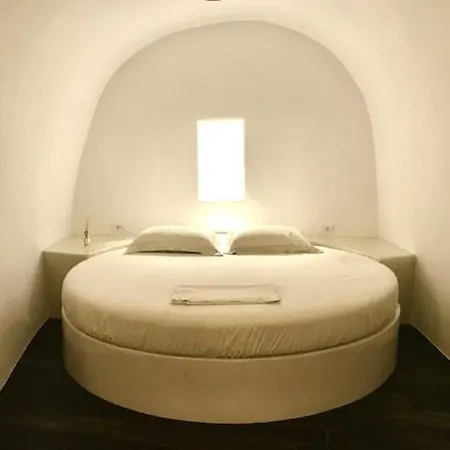 Chay Luxury Cave * Megalochori (Santorini)